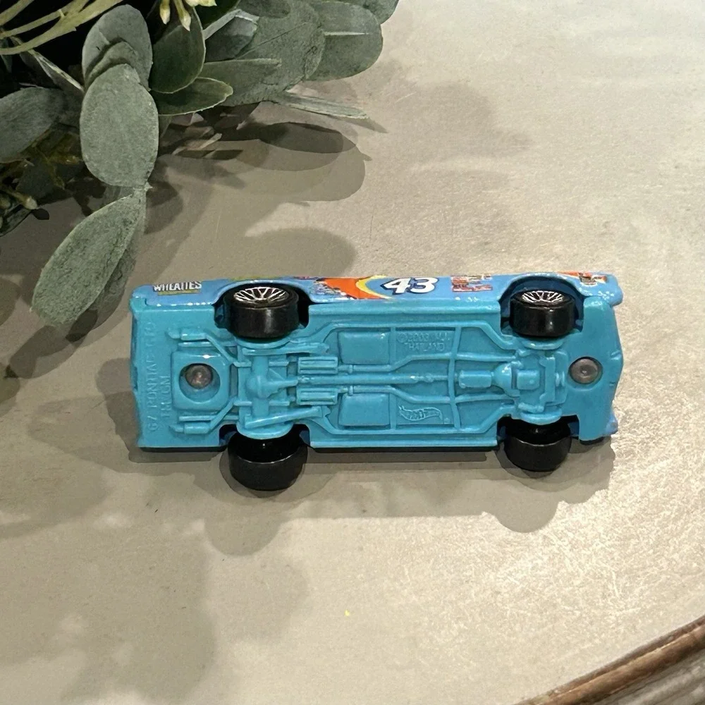 2003‎ Hot Wheels 67 Pontiac GTO Diecast Car Blue Wheaties Petty Tribute Cereal
